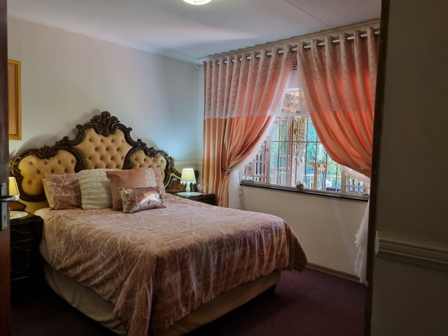 4 Bedroom Property for Sale in Vaalpark Free State